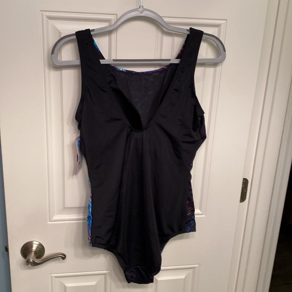 Swimsuits for All “Starburst” High Neck One Piece Swimsuit 🩱 CHLORINE RESISTANT - Picture 3 of 6